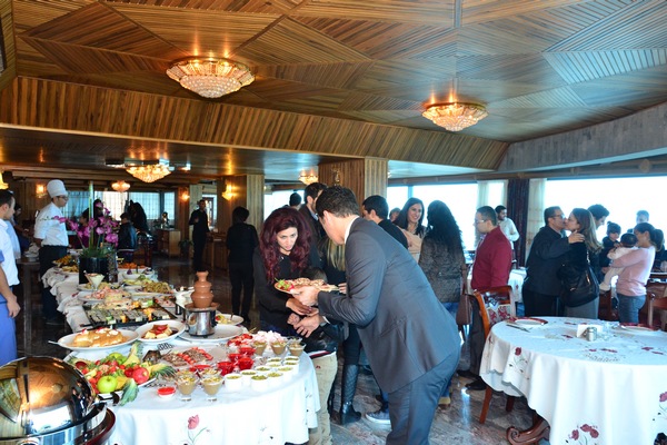 Sunday Buffet at Bay Lodge